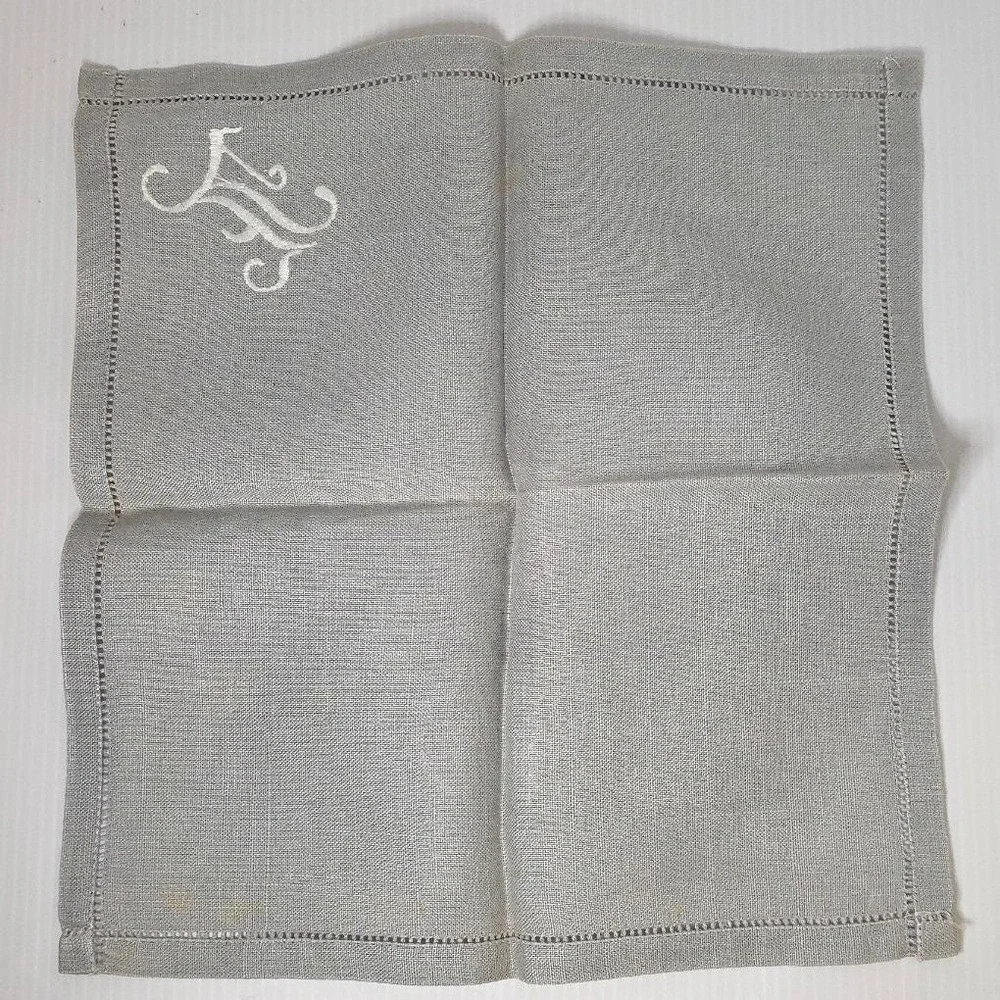 The Unbranded Brand this listing